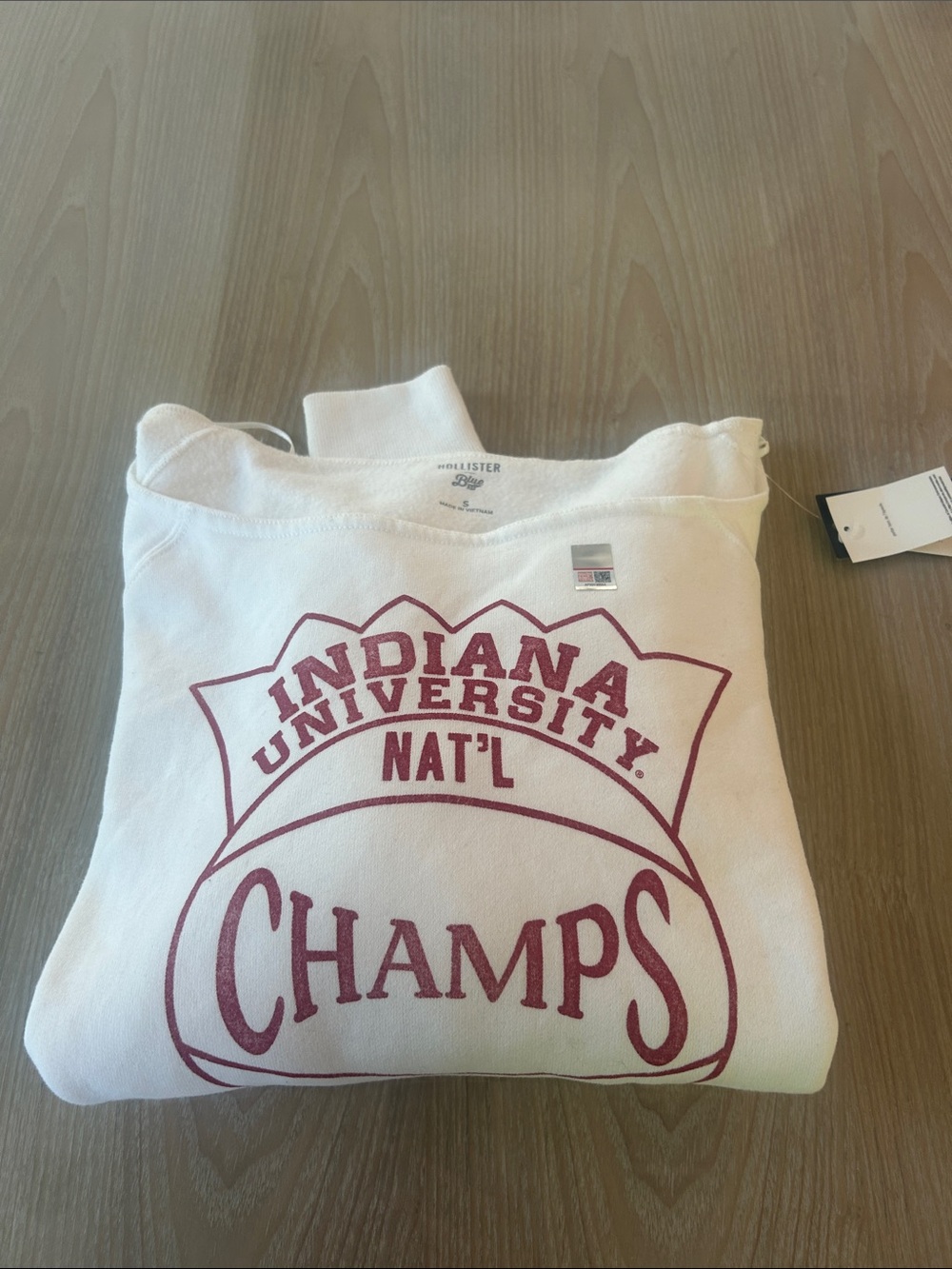 White off the shoulder Indiana University Sweatshirt - Picture 6 of 6
